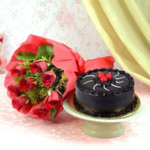 Charming Roses Bouquet and Cake Combo